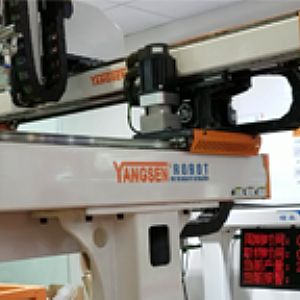 三五軸驅控一體系統為注塑機械手應用降本增效